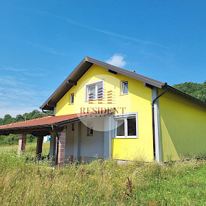 HRVATSKA KOSTAJNICA - Renovated family house 180 m2 + 11300 m2 of land next to the Una, peaceful surroundings