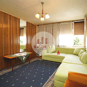 LANIŠTE 2 bedroom apartment 51 m2 for renovation, 2nd floor, quiet environment, storage room