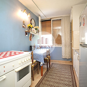 LANIŠTE 2 bedroom apartment 51 m2 for renovation, 2nd floor, quiet environment, storage room
