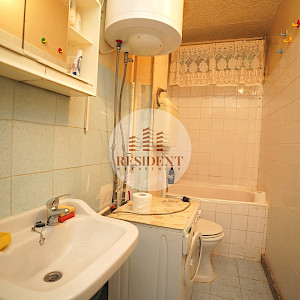 LANIŠTE 2 bedroom apartment 51 m2 for renovation, 2nd floor, quiet environment, storage room