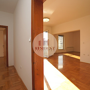 LEASE - MALEŠNICA Spacious office space 120 m2 + parking, NO COMMISSION
