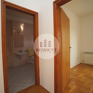 LEASE - MALEŠNICA Spacious office space 120 m2 + parking, NO COMMISSION