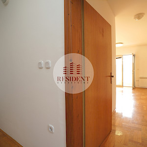 LEASE - MALEŠNICA Spacious office space 120 m2 + parking, NO COMMISSION