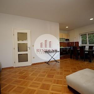 ČRNOMEREC Spacious 3-bedroom apartment 73 m2 + garden 270 m2 + 2 parking spaces, quiet environment, NO COMMISSION
