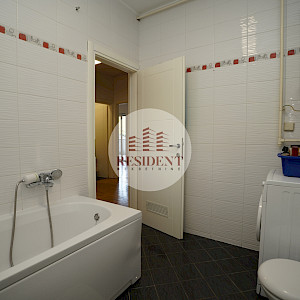 ČRNOMEREC Spacious 3-bedroom apartment 73 m2 + garden 270 m2 + 2 parking spaces, quiet environment, NO COMMISSION