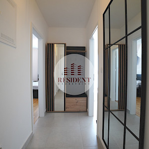 NAJAM - ŠPANSKO Moderan 2soban stan 53 m2 + GPM, 8. kat, lift, loggia