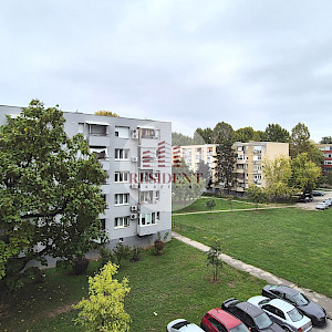 KNEŽIJA Prostran 2soban stan 56 m2, 2. kat, odlična lokacija, 2x balkona, spremište, BEZ PROVIZIJE