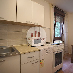 PREČKO Ugodan 2soban stan 46 m2, mirno okruženje, BEZ PROVIZIJE