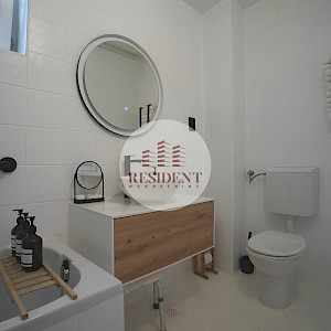 RAVNICE Ugodan 2soban stan 46 m2 + parking, 3. kat, top lokacija, terasa