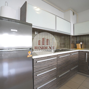 RENT - ZAPREŠIĆ Center, 2 bedroom apartment 44 m2 + parking, 2nd floor, elevator, loggia