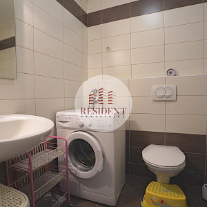 RENT - ZAPREŠIĆ Center, 2 bedroom apartment 44 m2 + parking, 2nd floor, elevator, loggia