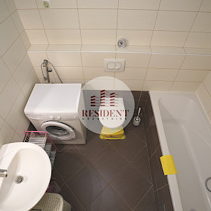 RENT - ZAPREŠIĆ Center, 2 bedroom apartment 44 m2 + parking, 2nd floor, elevator, loggia