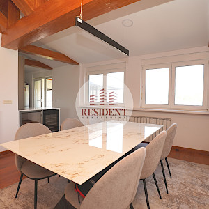 RENT - MAKSIMIR Spacious 4-bedroom apartment 94 m2 + parking, 2nd floor, top location, terrace, NO COMMISSION