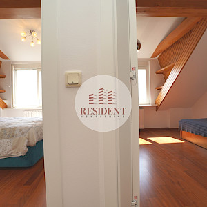 RENT - MAKSIMIR Spacious 4-bedroom apartment 94 m2 + parking, 2nd floor, top location, terrace, NO COMMISSION