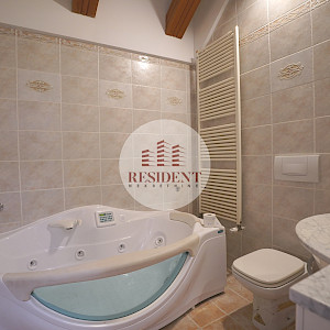 RENT - MAKSIMIR Spacious 4-bedroom apartment 94 m2 + parking, 2nd floor, top location, terrace, NO COMMISSION
