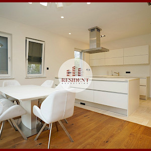 RENT - BLATO Luxury family house, parking, sauna, NO COMMISSION