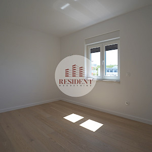 MASLENICA Ekskluzivan 3soban apartman 76m2 + terasa 35m2 + parking, novogradnja, BEZ PROVIZIJE