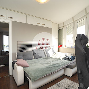 SPANISH Modern 4-bedroom apartment 90 m2, 5th floor, quiet environment, balcony, NO COMMISSION