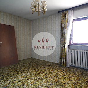 GORNJE VRAPČE Spacious family house 500 m2, land 700 m2, NO COMMISSION