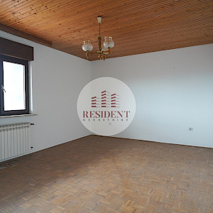 GORNJE VRAPČE Spacious family house 500 m2, land 700 m2, NO COMMISSION