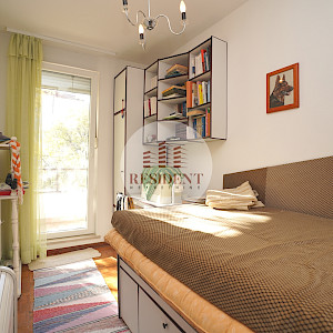 ZADAR Bili Brig, prostran 4soban stan 98 m2, 1. kat, top lokacija, loggia, spremište, BEZ PROVIZIJE