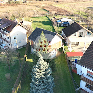 BESTOVJE Građevinsko zemljište od 1050 m2 + kuća 80 m2 + 450 m2 zelene površine