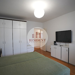 NAJAM - SREDNJACI Prostran 2soban stan 67 m2, 3. kat, odlična lokacija, 2x loggie