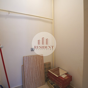 ŠPANSKO Renoviran 2soban stan 65 m2, 2. kat, top lokacija, loggia, spremište, BEZ PROVIZIJE