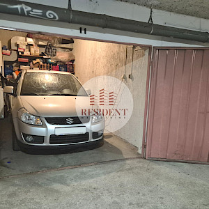 ŠPANSKO Komforan 4soban stan 80 m2, 3. kat, top lokacija, loggia, garaža, spremište