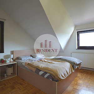 VELIKA GORICA Centar - Ugodan 4soban stan 73 m2, 2. kat, mirno okruženje, 2x parkinga