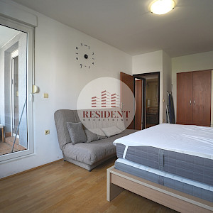 ŠPANSKO Ugodan 3soban stan 64 m2, 2. kat, top lokacija, loggia, spremište, BEZ PROVIZIJE