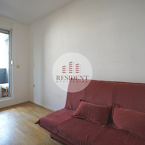 ŠPANSKO Ugodan 3soban stan 64 m2, 2. kat, top lokacija, loggia, spremište, BEZ PROVIZIJE