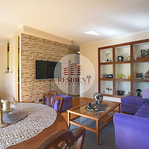 JARUN Prostran 4soban stan 87 m2, 3. kat, top lokacija, garaža, mirno okruženje, balkon, spremište, BEZ PROVIZIJE