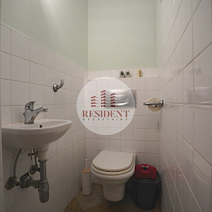 JARUN Prostran 4soban stan 87 m2, 3. kat, top lokacija, garaža, mirno okruženje, balkon, spremište, BEZ PROVIZIJE