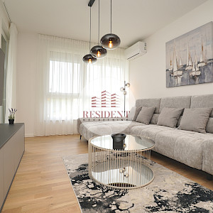 BOTINEC Luksuzan 3soban stan + 2 parkinga, lift, novogradnja, loggia, BEZ PROVIZIJE