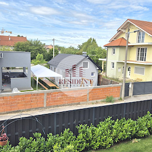 BOTINEC Luksuzan 3soban stan + 2 parkinga, lift, novogradnja, loggia, BEZ PROVIZIJE