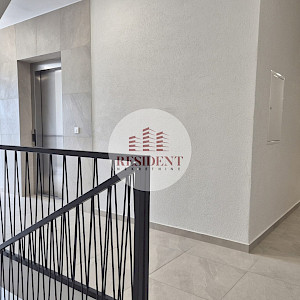 BOTINEC Luksuzan 3soban stan + dva parkinga, lift, novogradnja, loggia, BEZ PROVIZIJE