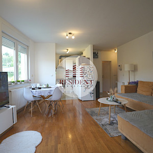 VRAPČE Moderan 2soban stan 50 m2 + parking, 1. kat, mirna lokacija, balkon, spremište, BEZ PROVIZIJE