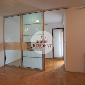 VRBANI 3 Funkcionalan jednosoban stan 38 m2, 3. kat, top lokacija, loggia, balkon, spremište