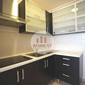 VRBANI 3 Funkcionalan jednosoban stan 38 m2, 3. kat, top lokacija, loggia, balkon, spremište