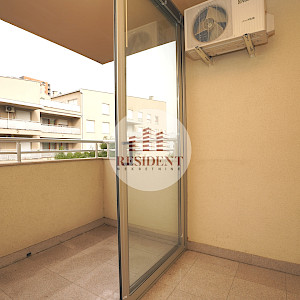 VRBANI 3 Funkcionalan jednosoban stan 38 m2, 3. kat, top lokacija, loggia, balkon, spremište