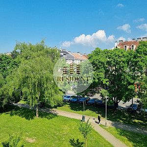 ŠPANSKO Functional 1-room apartment, 40 m², 2nd floor, excellent location, loggia, storage unit