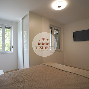 ŠPANSKO Modern 2-room apartment (49 m²) + garage parking space, new build, 1st floor, prime location, balcony, storage unit, NO COMMISSION.