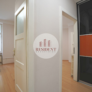 DONJI GRAD Spacious office space (102 m²) + garage, prime location, NO COMMISSION.