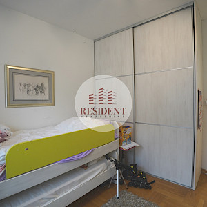 GREDICE Komforan 3soban stan 75 m2, top lokacija, mirno okruženje, spremište